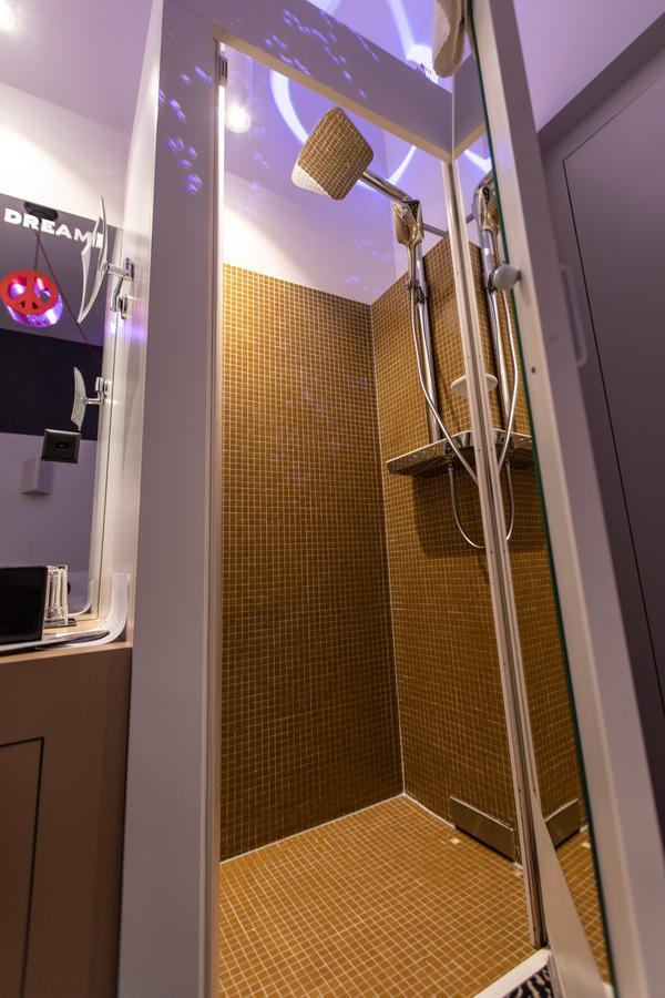 Ibis Styles Lausanne Center Madhouse מראה חיצוני תמונה