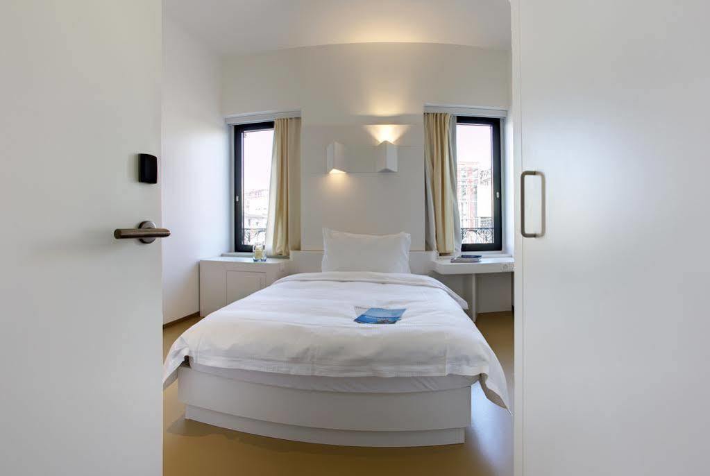 Ibis Styles Lausanne Center Madhouse מראה חיצוני תמונה